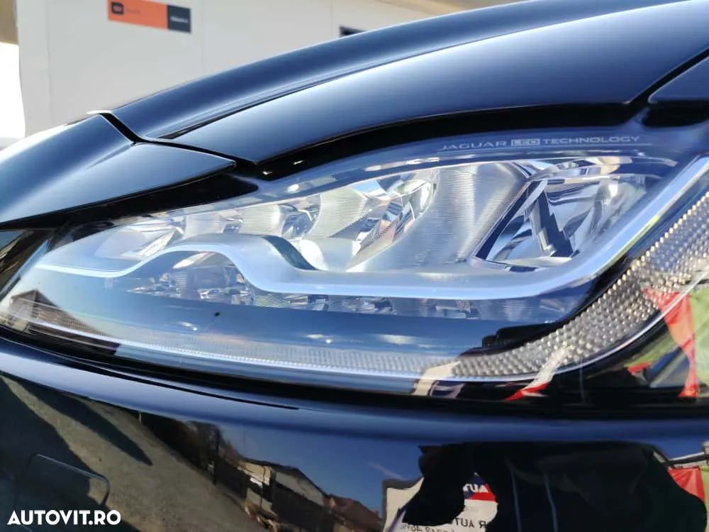 Jaguar F-Pace 20d AWD Prestige - 21