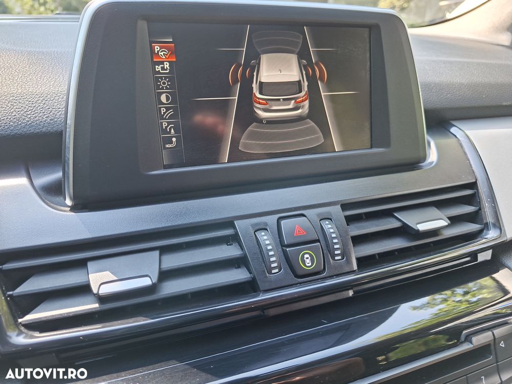 BMW Seria 2 218d Aut. Sport Line - 6
