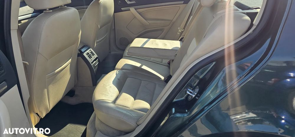 Skoda Octavia 2.0 TDI Elegance Automatic - 6