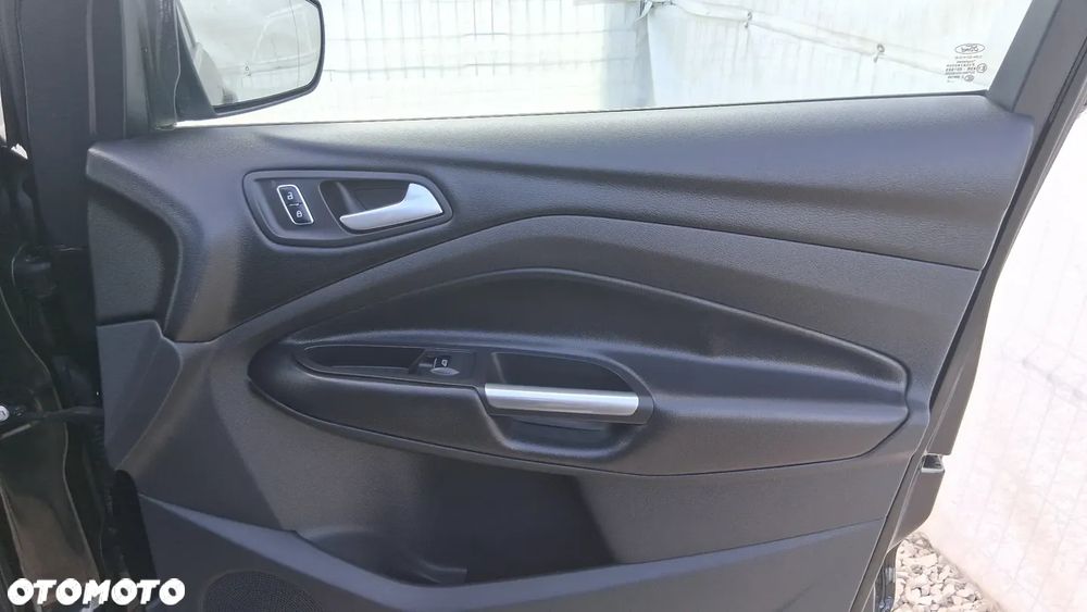 Ford Kuga 2.0 TDCi 4WD Titanium - 24