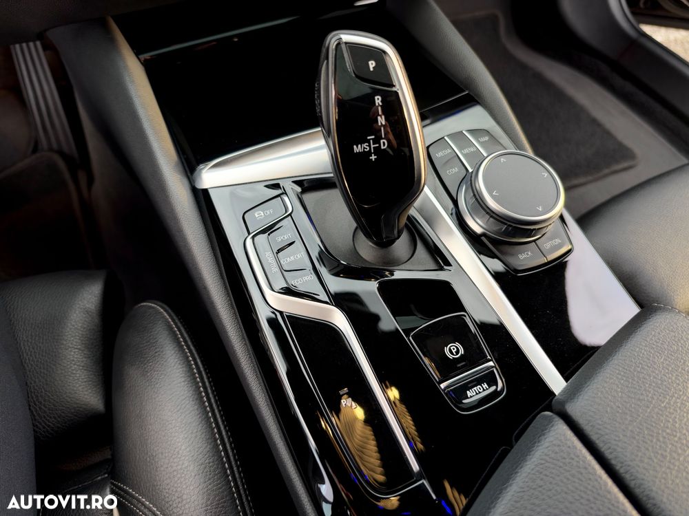 BMW Seria 5 530i xDrive Aut. - 6