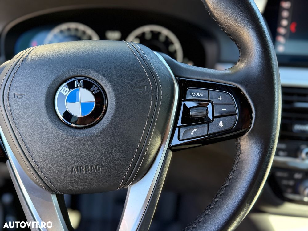 BMW Seria 5 520d xDrive AT - 6