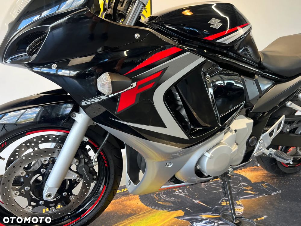 Suzuki GSX - 9