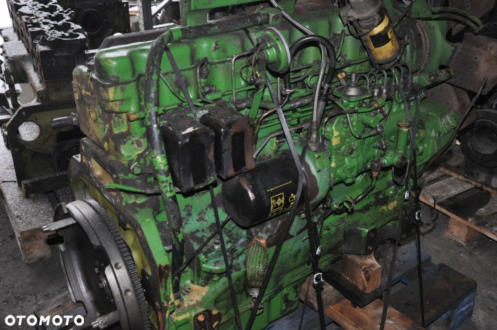 SILNIK JOHN DEERE 4240 - 1