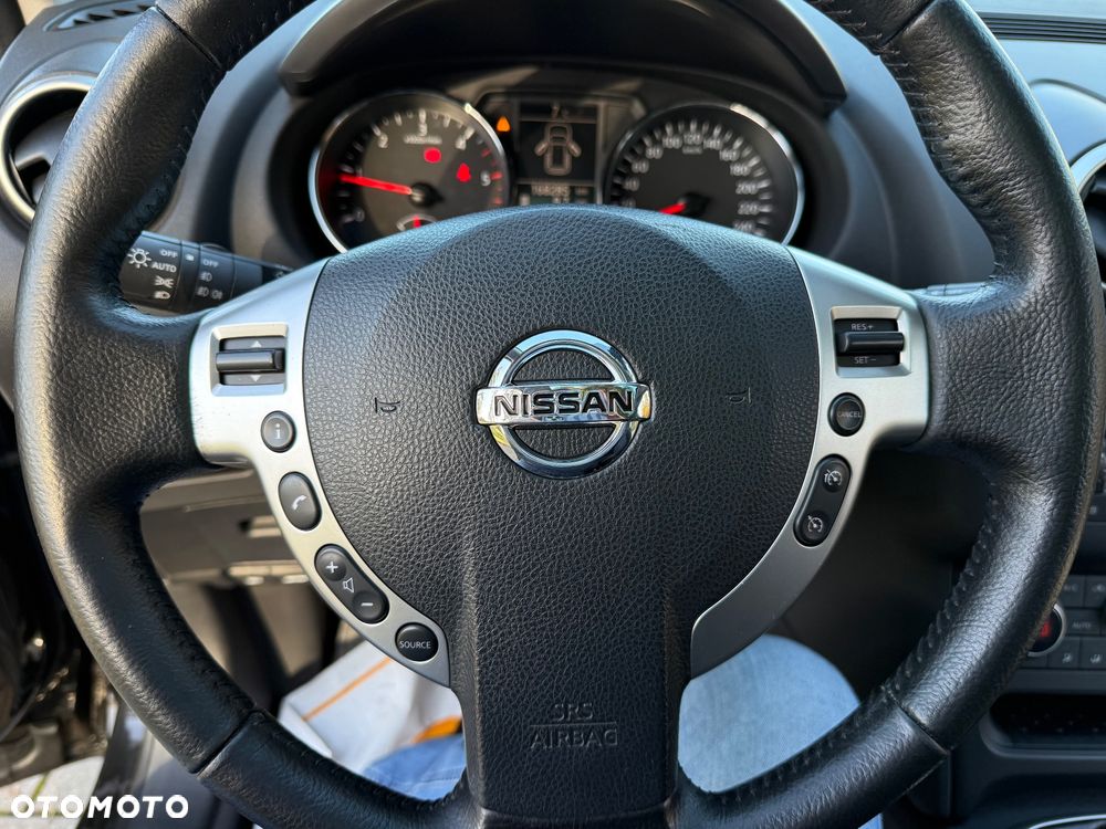 Nissan Qashqai - 32