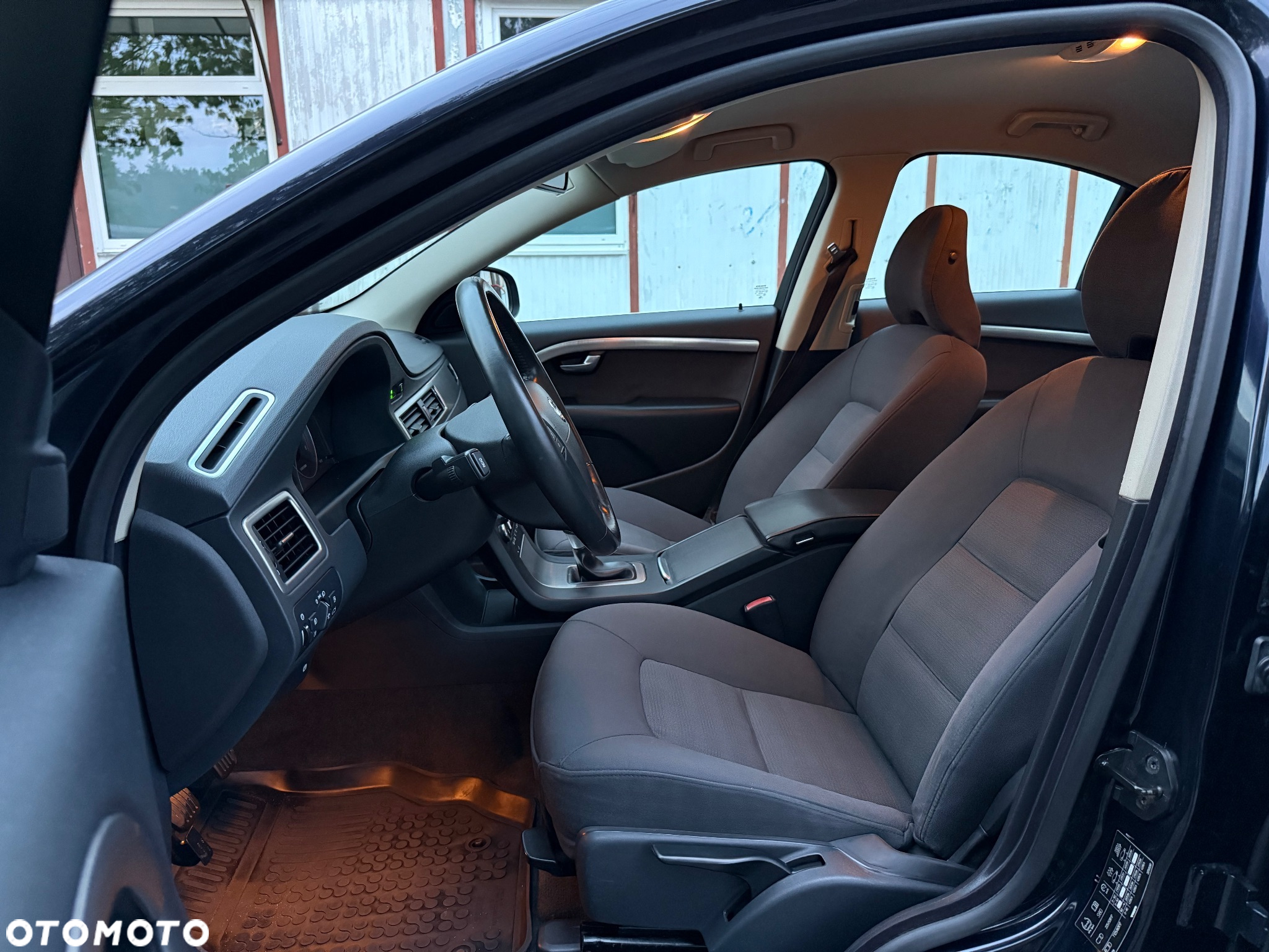 Volvo S80 2.5T Momentum - 8