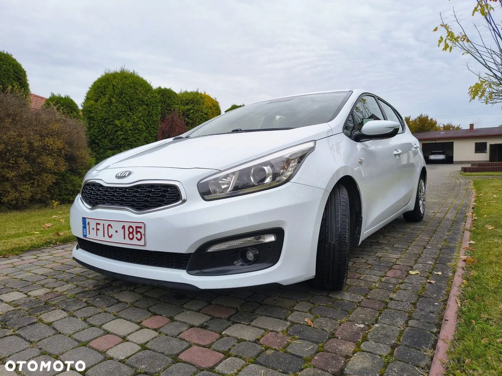 Kia Ceed 1.4 CRDi 90 Vision - 20