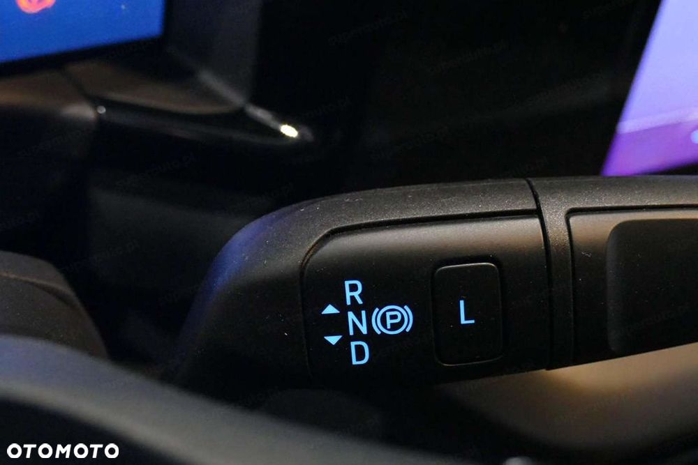 Ford Transit Courier EV Limited 136KM - 12
