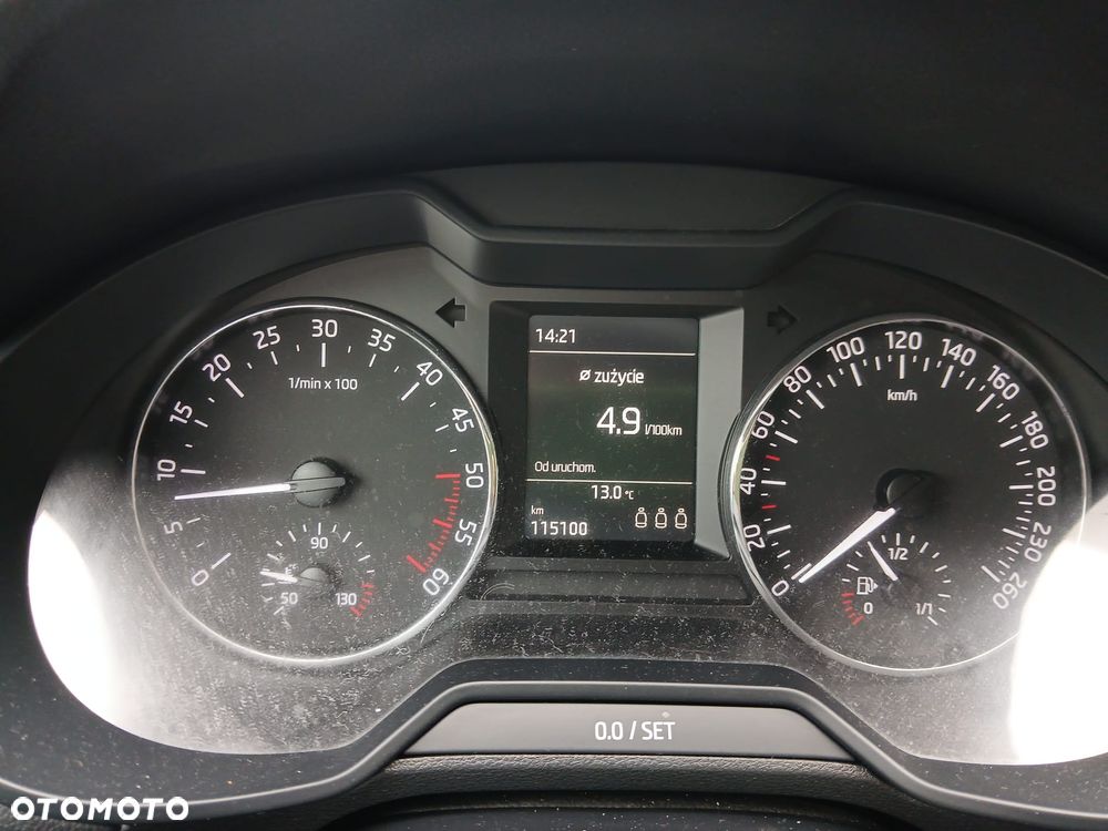 Skoda Octavia 1.6 TDI Solution - 10