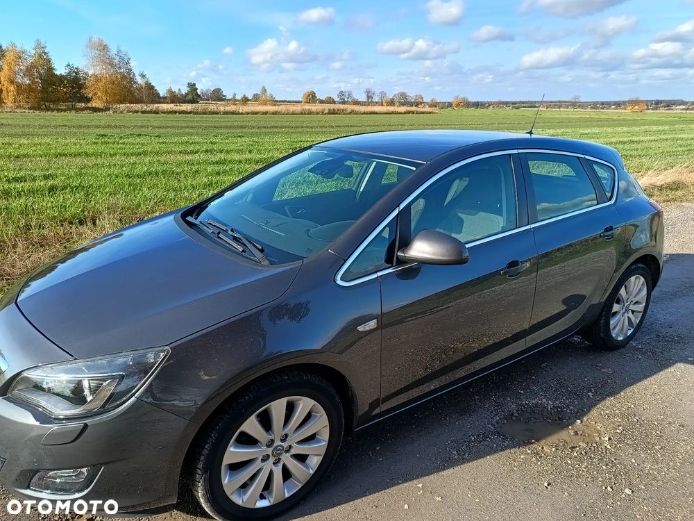 Opel Astra IV 1.4 T Cosmo S&S - 9