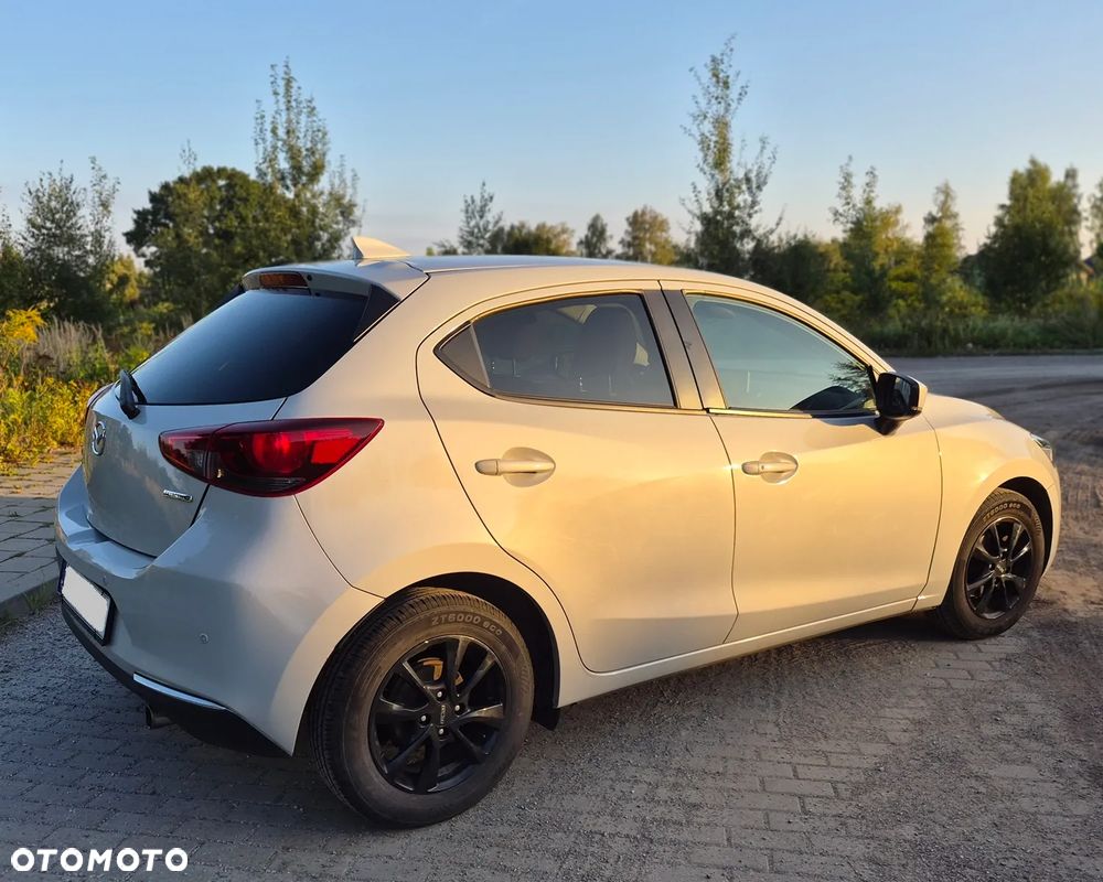 Mazda 2 SKYACTIV-G 90 Exclusive-Line - 4
