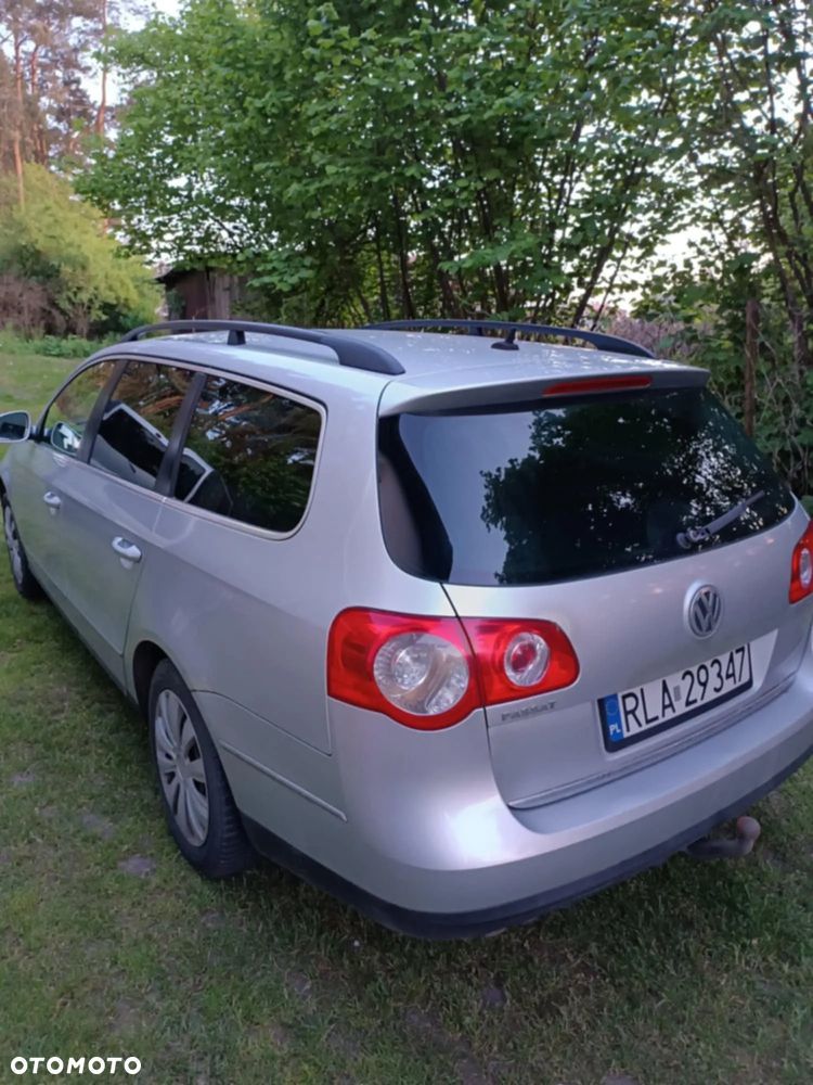 Volkswagen Passat 1.9 TDI Comfortline - 2