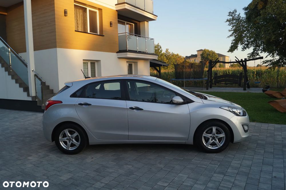 Hyundai i30 - 32