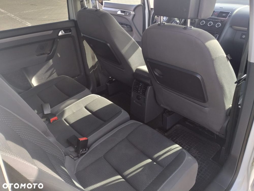 Volkswagen Touran 1.6 TDI DPF Trendline - 6