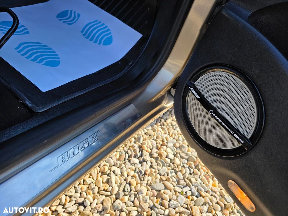 Renault Scenic ENERGY dCi 130 BOSE EDITION - 16