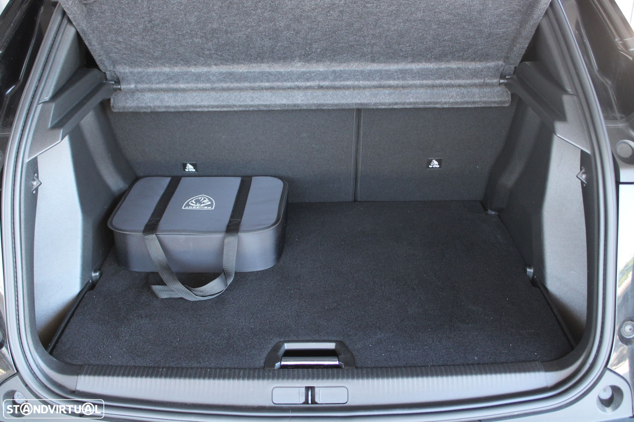 Peugeot e-2008 50 kWh Allure Pack - 7