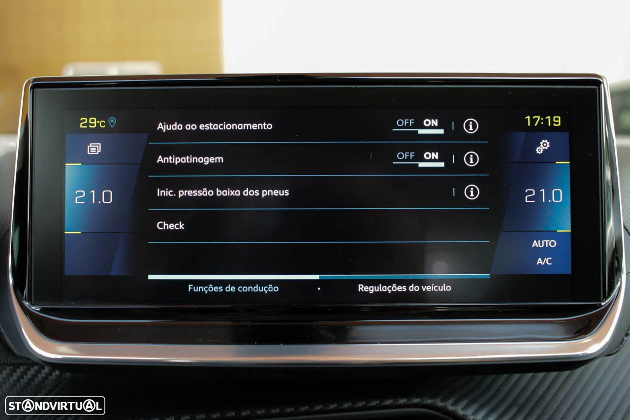 Peugeot e-208 50 kWh Allure - 30