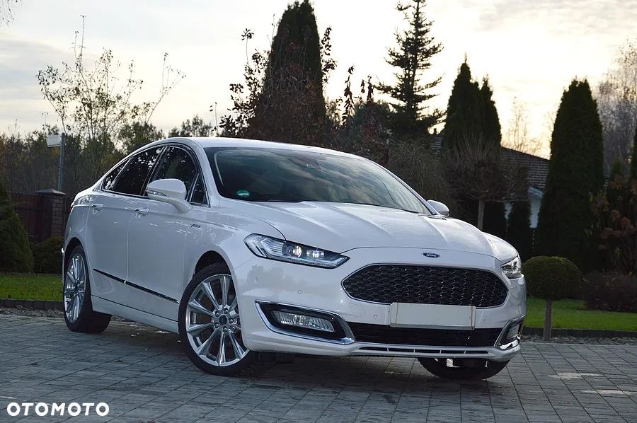 Ford Mondeo 2.0 EcoBoost Start-Stopp Autom Vignale - 2