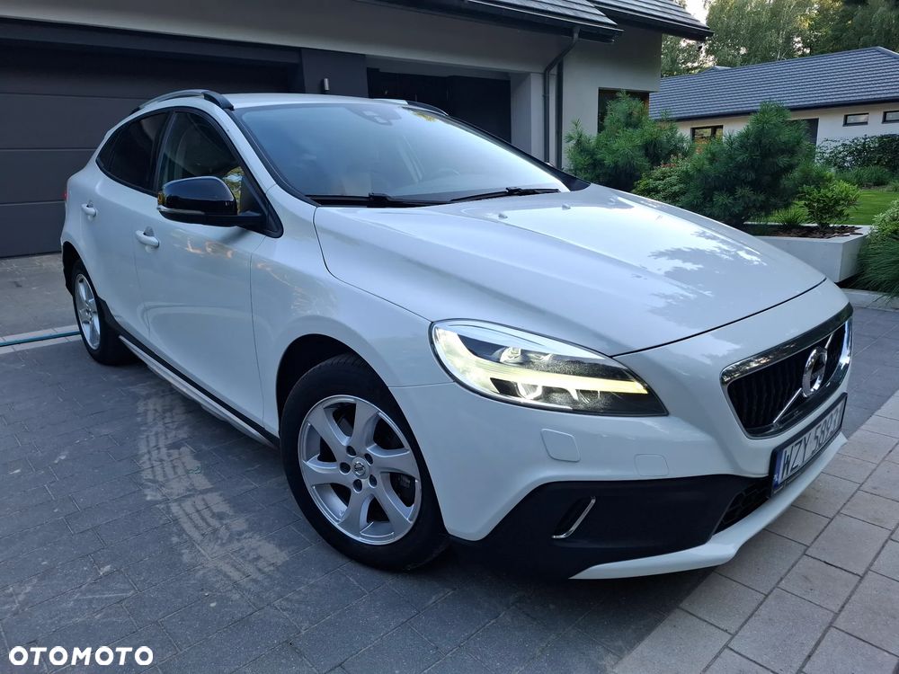 Volvo V40 Cross Country D3 Drive-E Dynamic Edition - 16