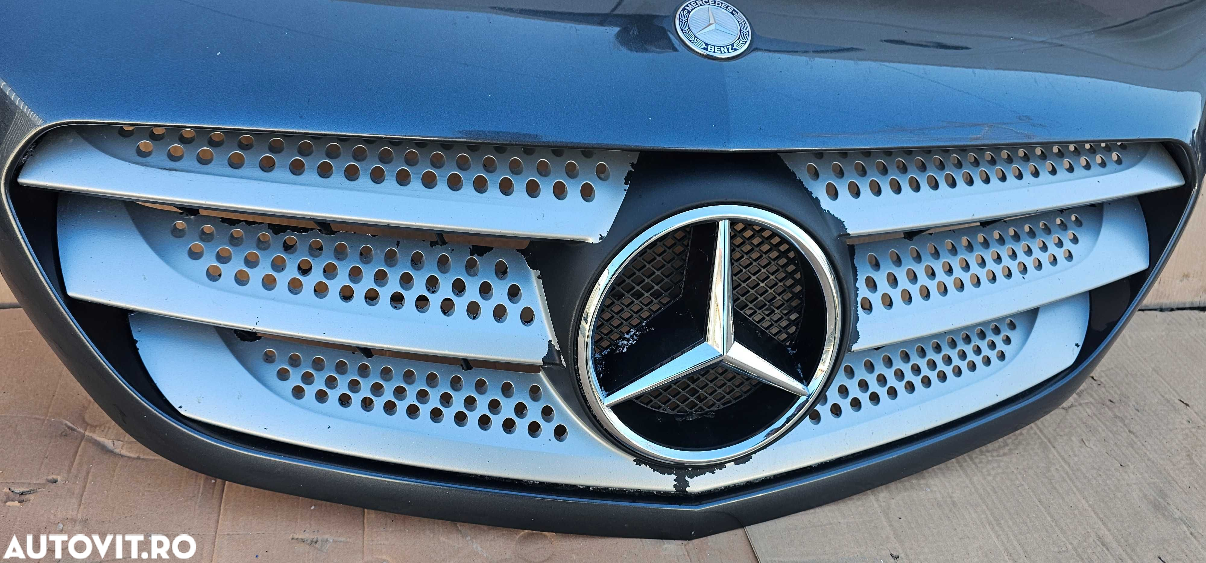 Grila radiator Mercedes Citan W415 1.5 DCI 2013 2014 / 2015 / 2016 - 2