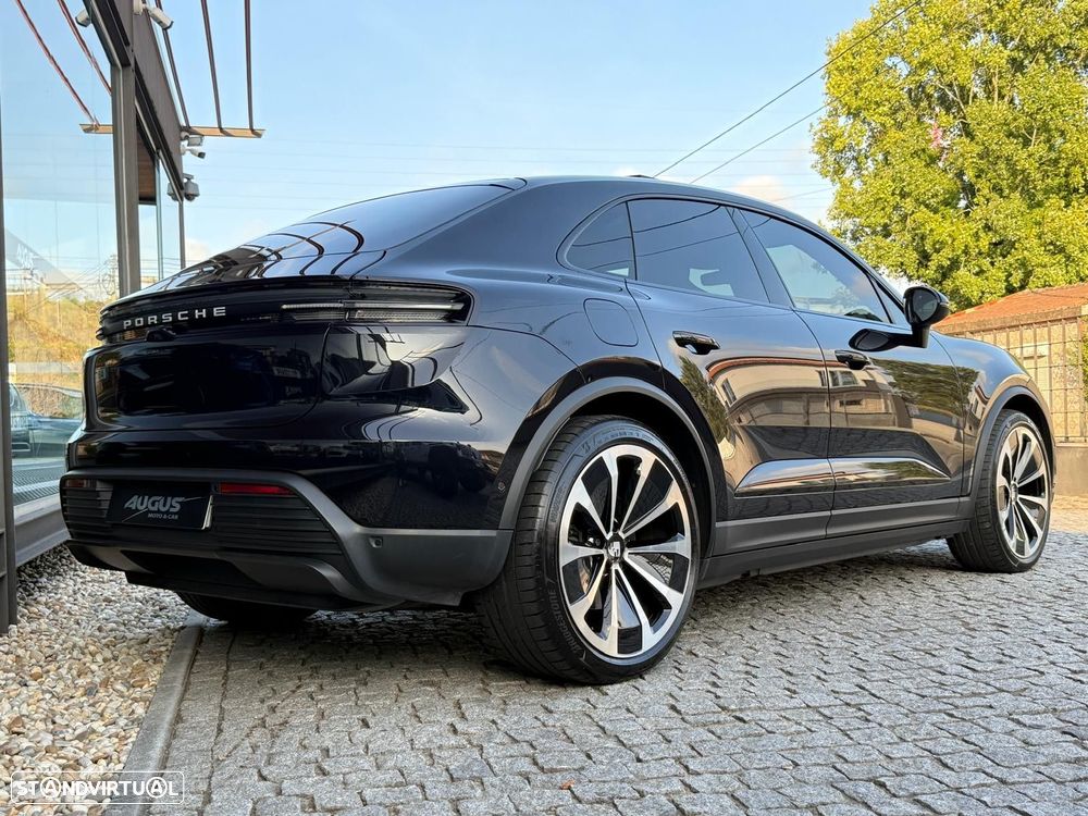 Porsche Macan Electric 4 - 3