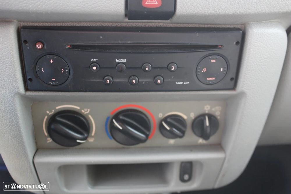 Renault Kangoo 4x4 1.9 dCi Expression - 12