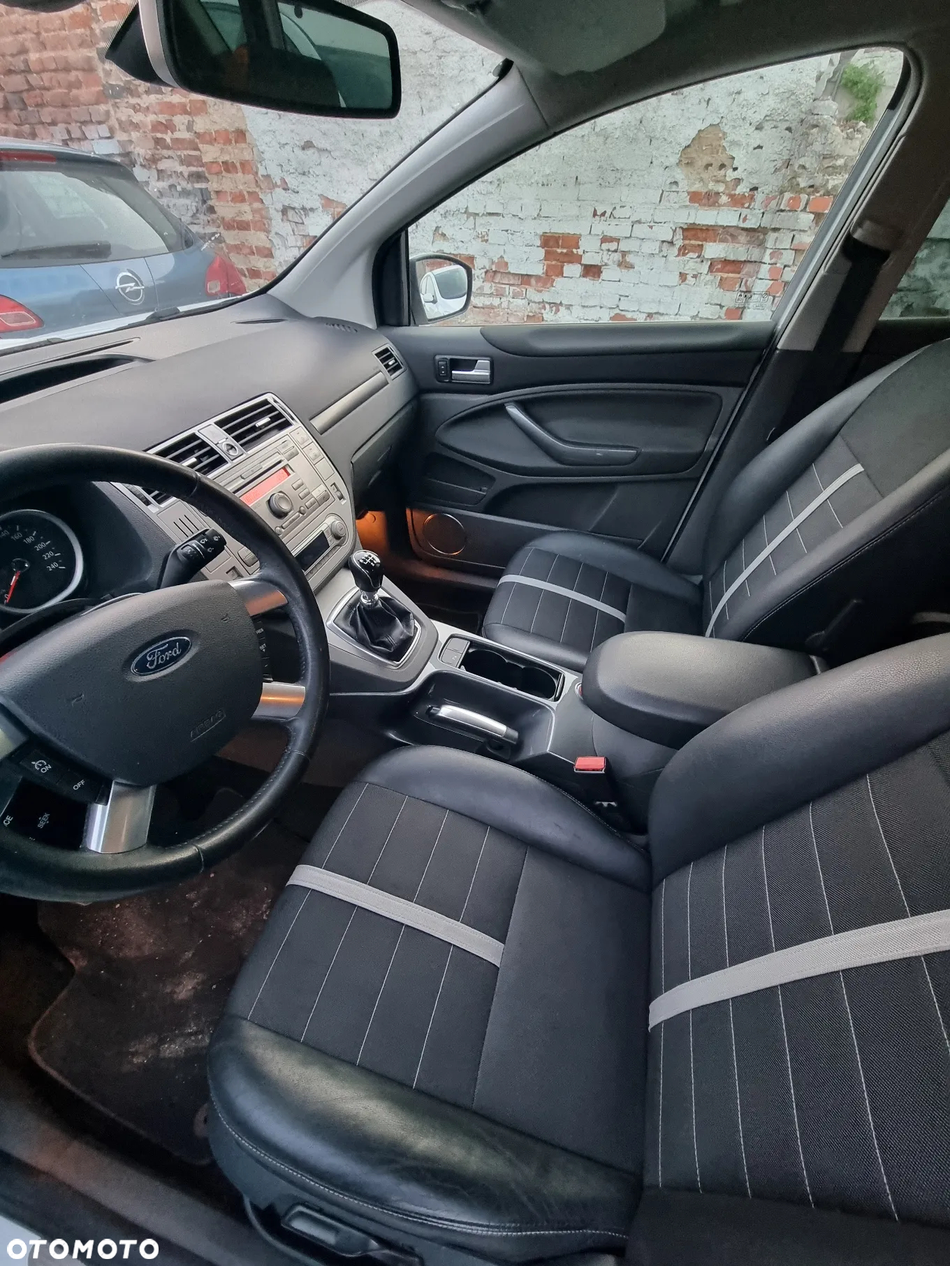 Ford Kuga 2.0 TDCi 4x4 Trend - 6