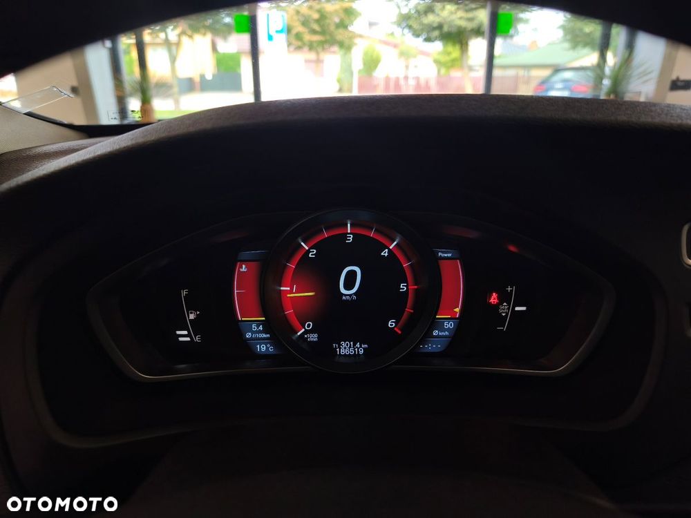 Volvo V40 D2 Momentum - 15
