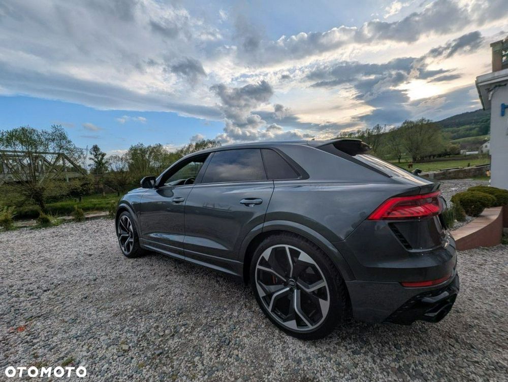 Audi RS Q8 - 24