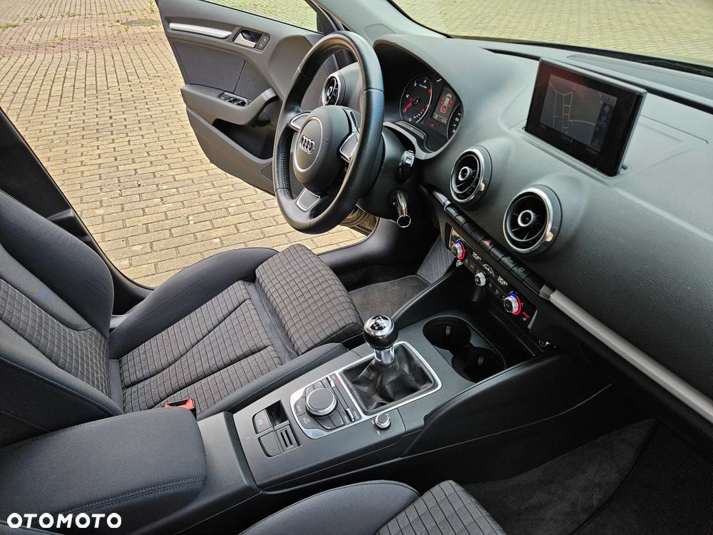 Audi A3 Sportback 1.6 TDI Attraction - 30