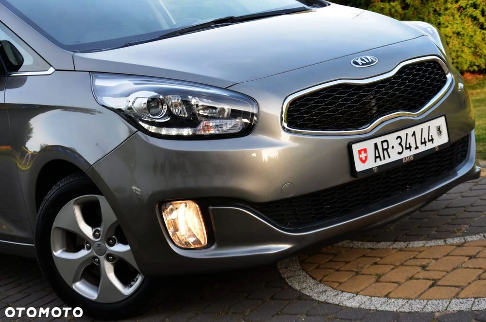 Kia Carens 1.7 CRDi XL 7os - 38