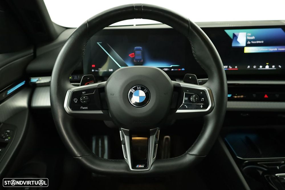 BMW 520 d Pack Desportivo M - 16
