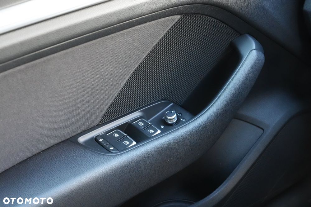 Audi A3 Sportback 1.5 TFSI Sport S tronic - 16