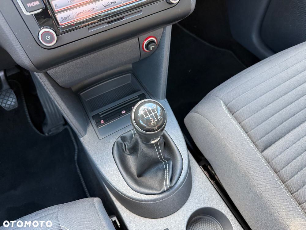 Volkswagen Touran 2.0 TDI DPF BlueMotion Technology Cup - 33