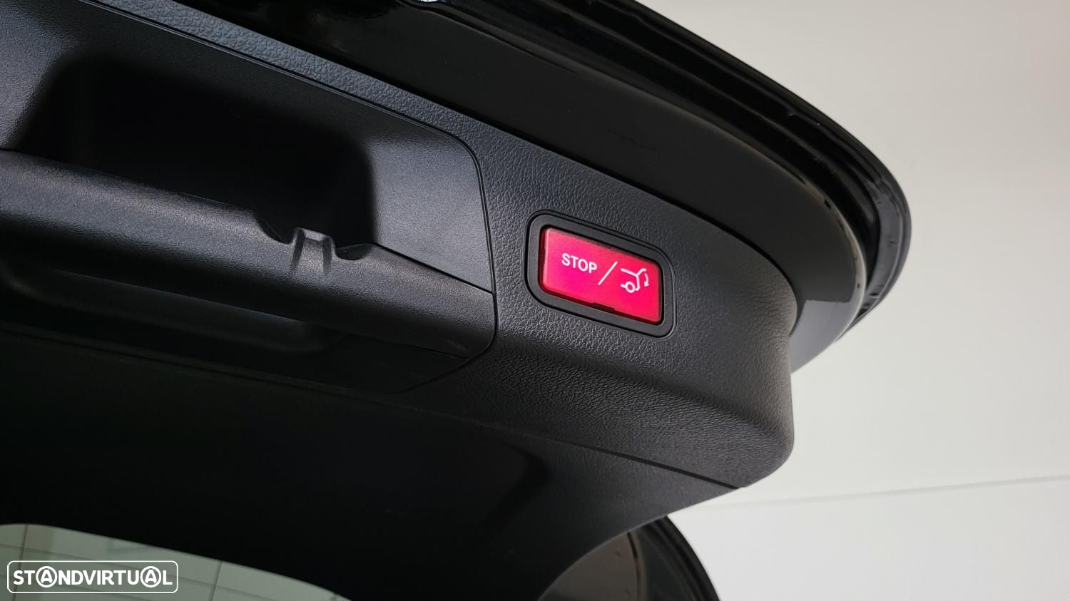 Mercedes-Benz GLA 250 e AMG Line - 12