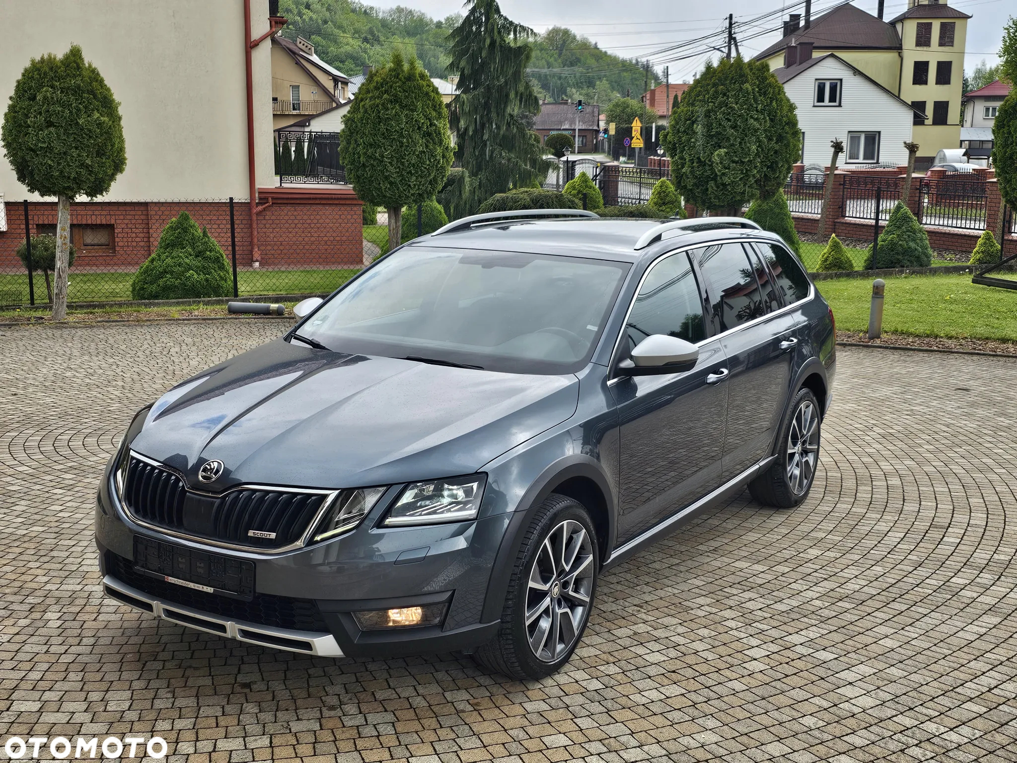 Skoda Octavia Combi 2.0 TDI 4x4 DSG Scout - 25