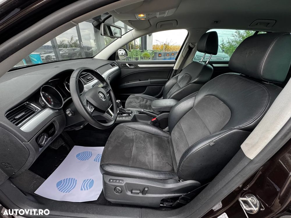 Skoda Superb 2.0 TDI DSG Elegance - 11