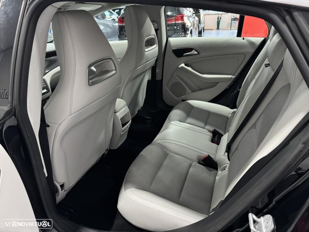 Mercedes-Benz CLA 180 d Shooting Brake Urban - 39