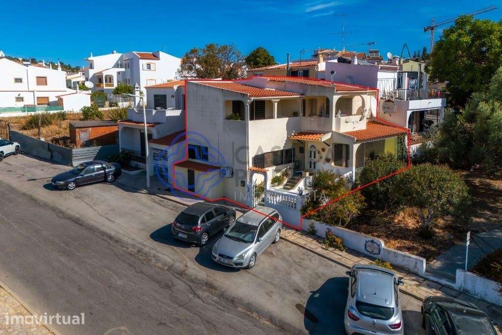 Magnífica Moradia T3 com Vista Mar e Localização Estratégica – Loulé - Grande imagem: 3/60
