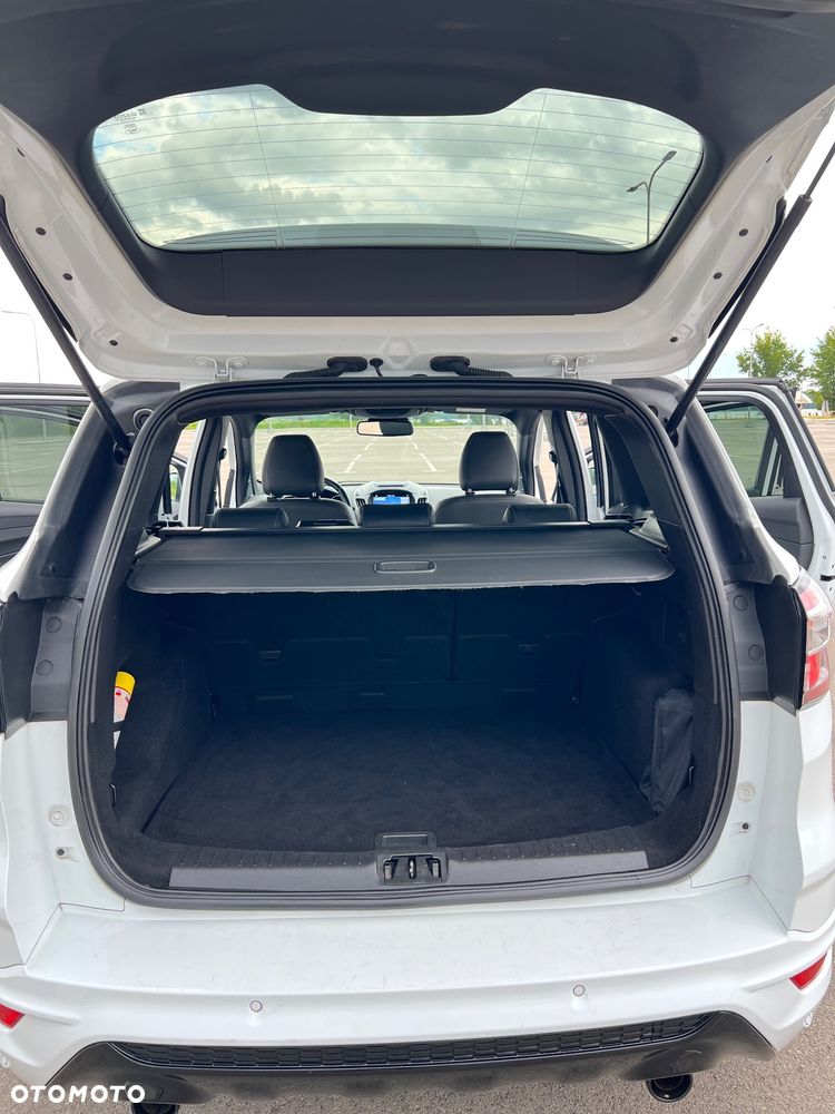Ford Kuga 2.0 TDCi 2x4 ST-Line - 11