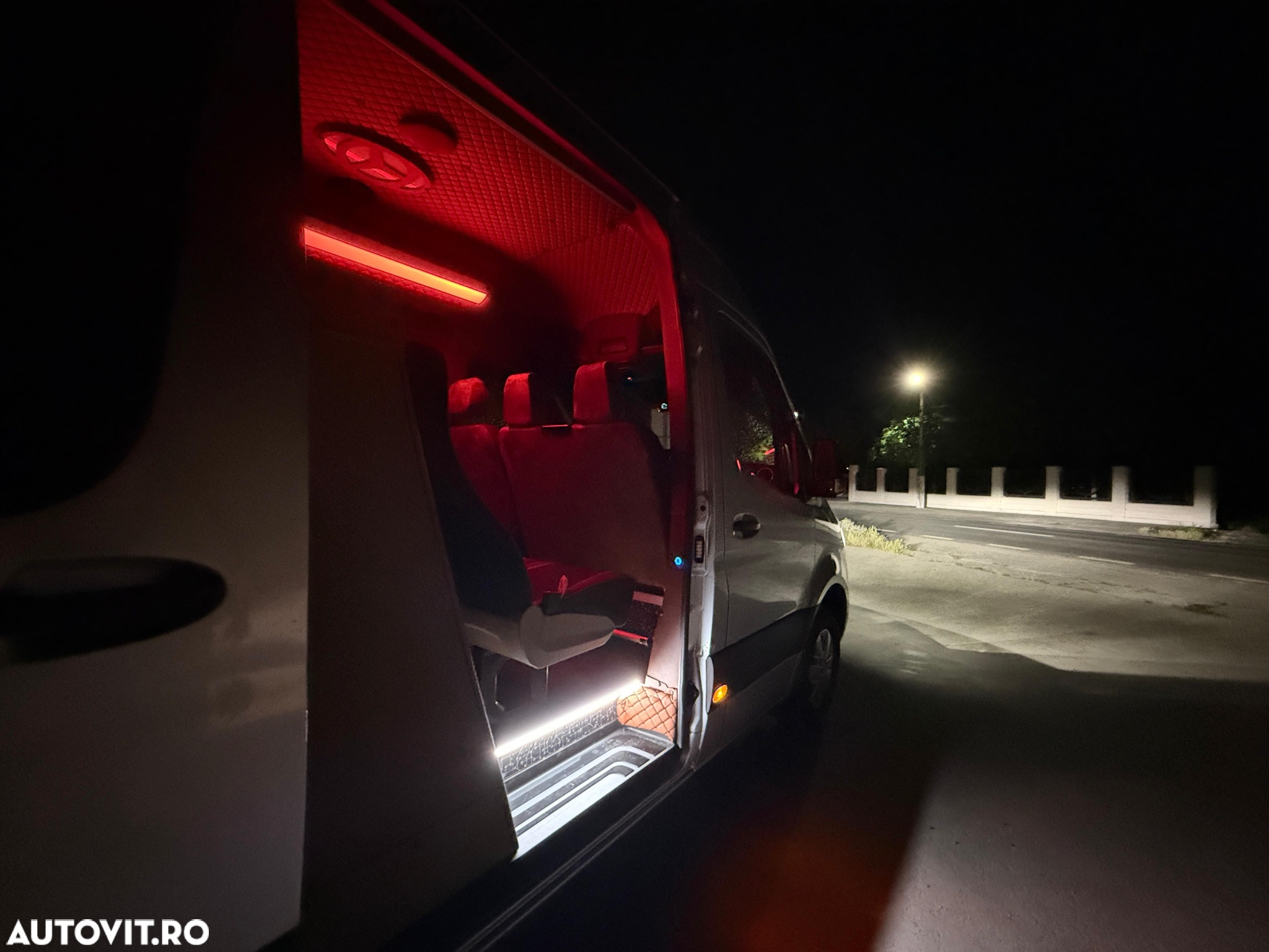 Mercedes-Benz Sprinter - 10