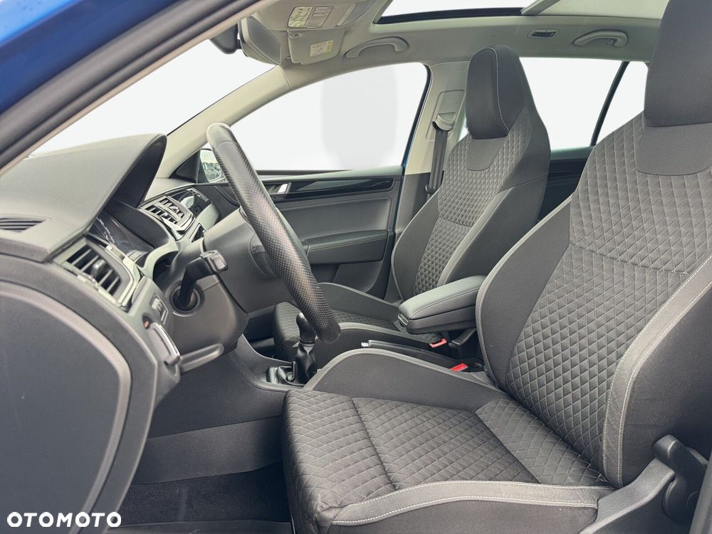 Skoda RAPID 1.0 TSI Ambition - 10