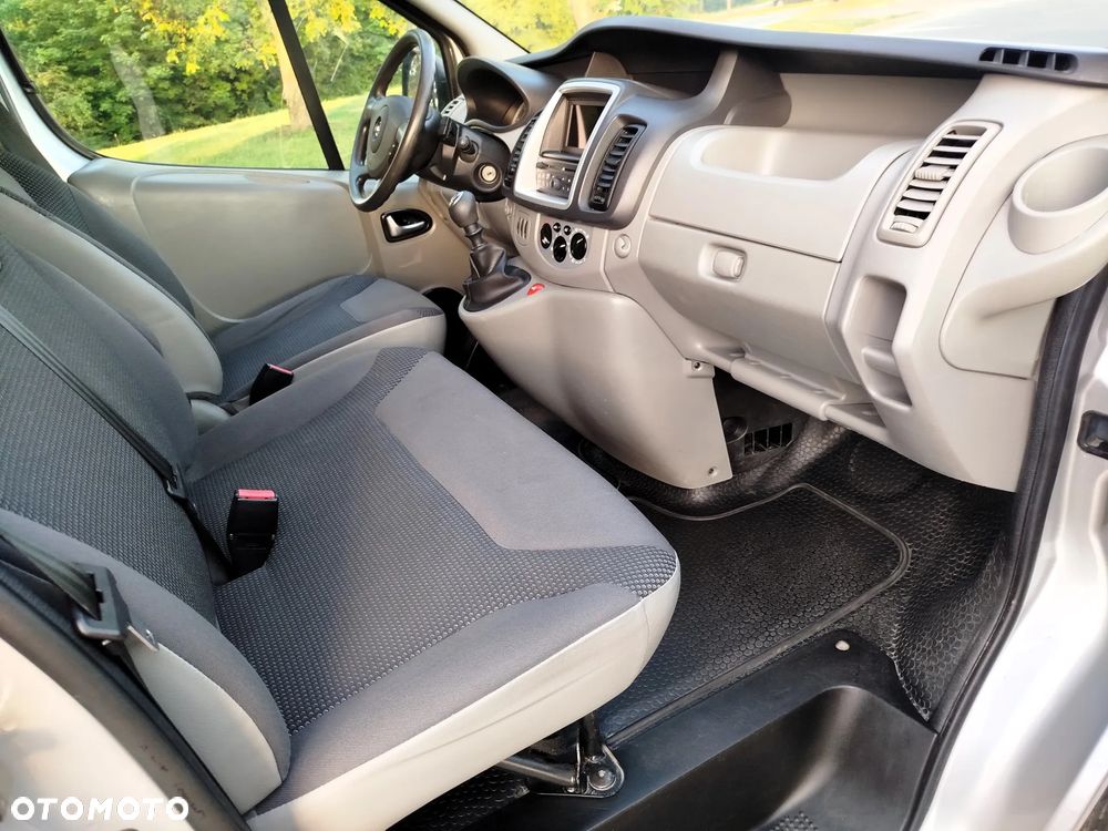 Opel Vivaro - 12