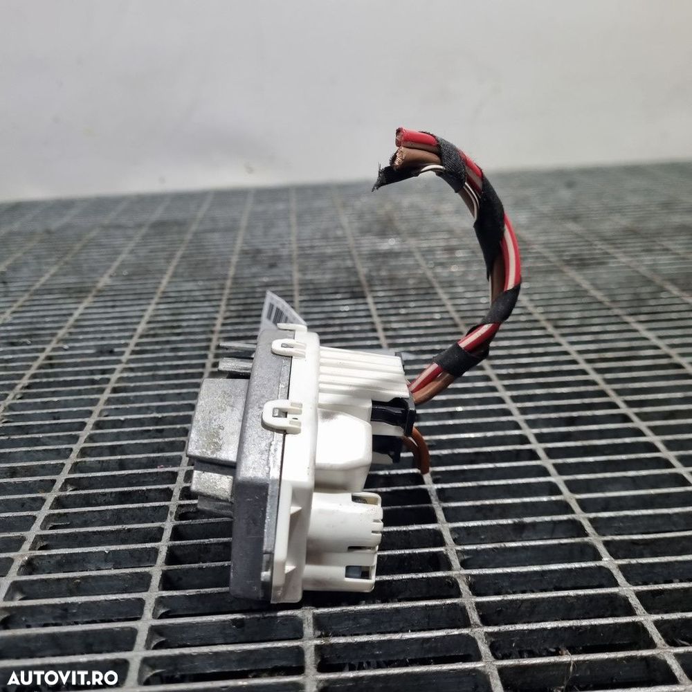 Utilizat - 121 RON - Autovit.ro