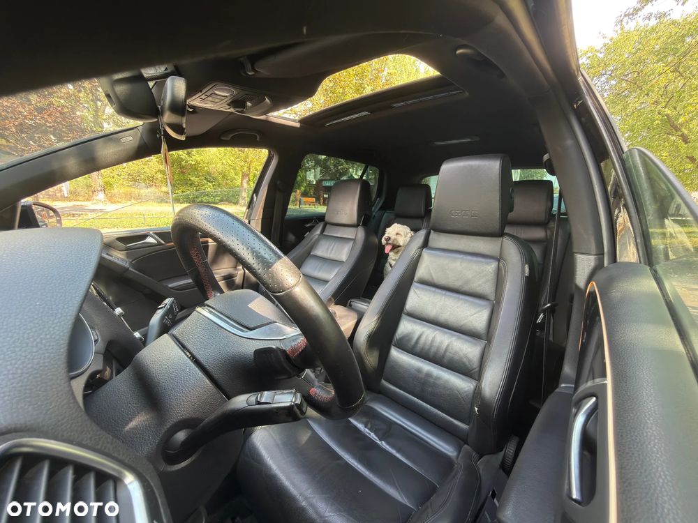 Volkswagen Golf - 20