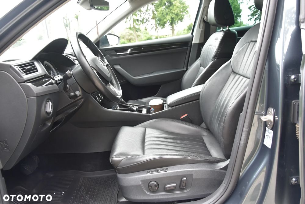 Skoda Superb 2.0 TDI 4x4 DSG L&K - 9