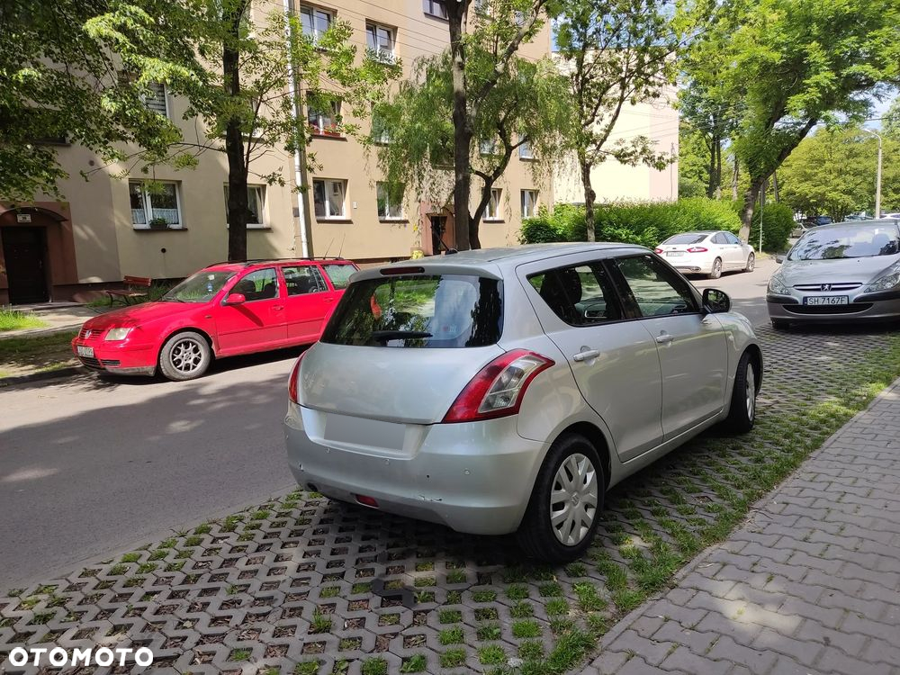 Suzuki Swift 1.2 Club - 10