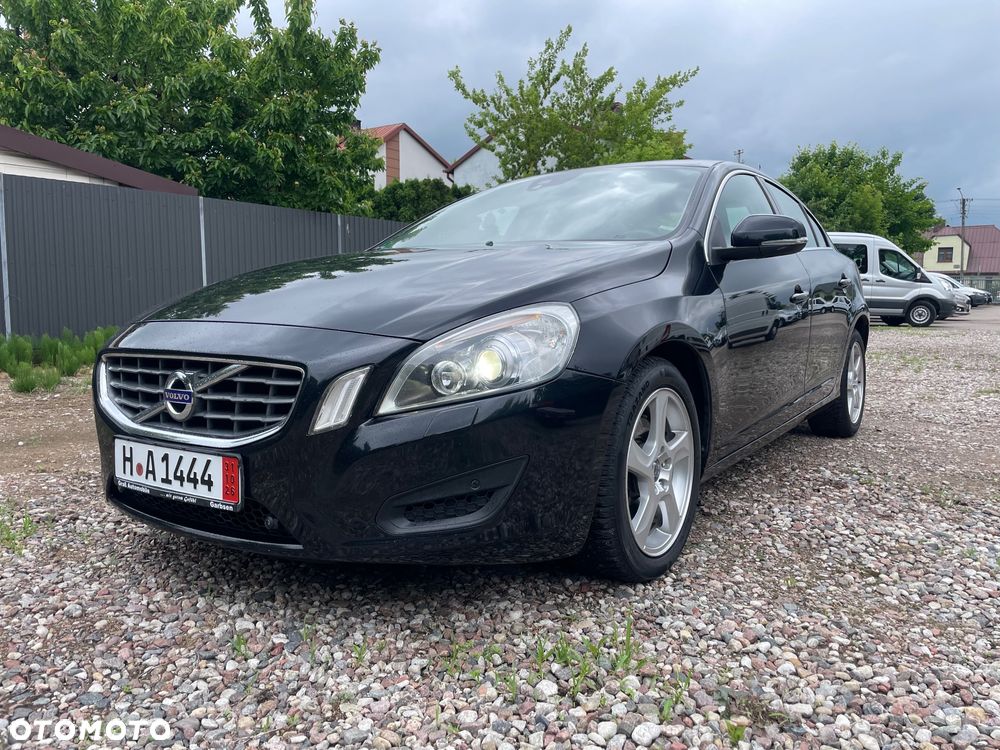 Volvo S60 D3 Summum - 1