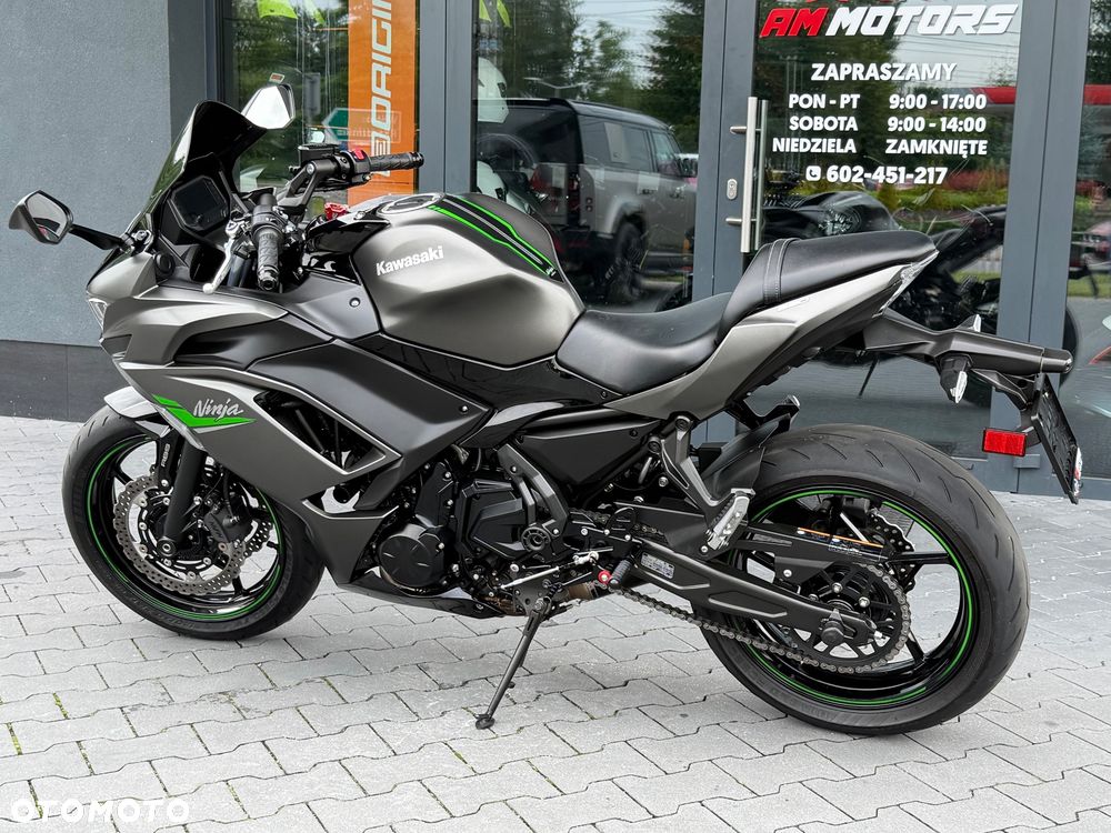 Kawasaki Ninja - 28