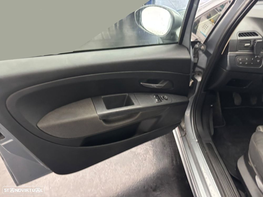 Fiat Grande Punto - 5